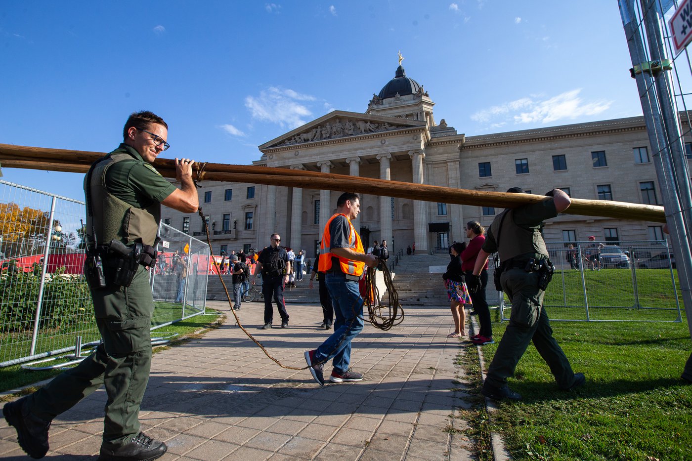 Winnipeg police say machete, other weapons found at dismantled protest